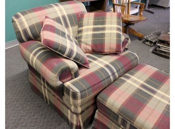 Havertys Large Plaid Chair With Ottoman And 2 Pillows