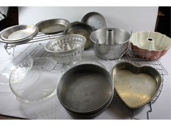 Miscellaneous Baking Items, Pie Plates, Cake Pans, Bundt Pans, Cooling Rack #2