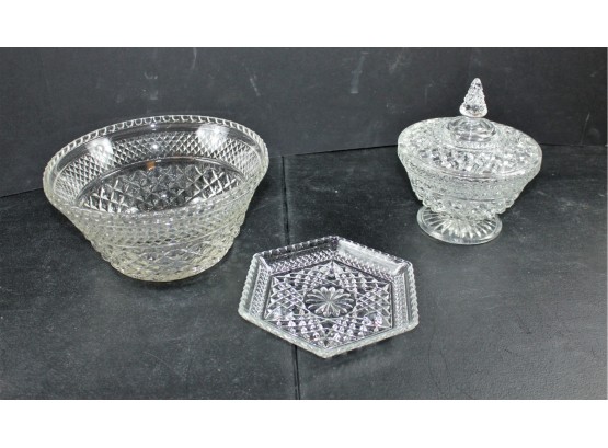Wexford By Anchor Hocking - 5 Inch Bowl, 9.5 Inch Diameter, Footed Candy Dish, Hexagon Bowl 7 In Diam.