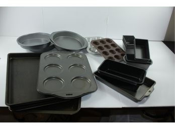 Large Assortment Of Baking Pans, Muffin Tins, Loaf Pans, Cookie Sheets Etc