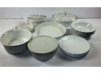 Multiple Corning Bowls And Casserole Dishes Plus 10 Corelle Plates