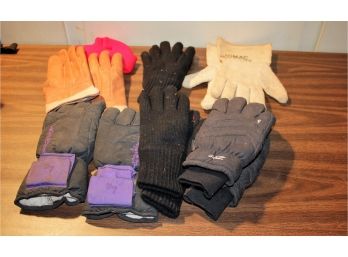 Lot Of Men's Gloves