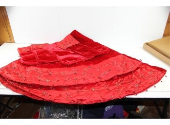 Large Red Christmas Tree Skirt Of Crushed Velvet, 64 In Diameter, 4 Matching Stockings