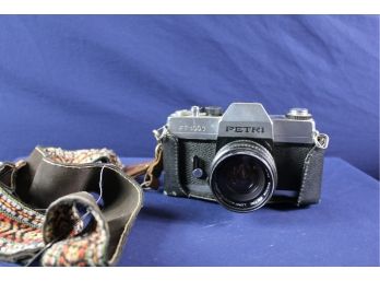 Petri Ft 1000 Camera With Case And Strap