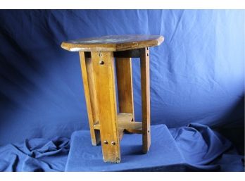 Vintage Plant Stand Or Stool Made My Ernest Martin 18 In Tall 14.5 D - Octagon-shaped