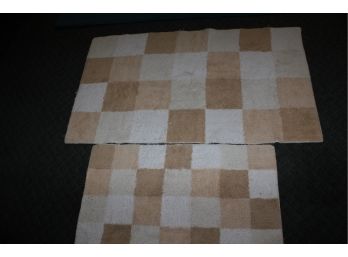 Lot One Of Two Matching Rugs - Can Use Either Side 33 X 19 And 29 X 46