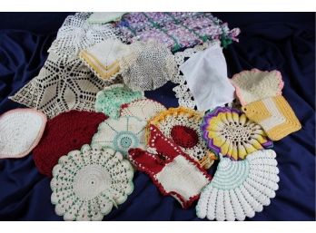 Lot Of Doilies - Most Vintage And Some Neat Designs
