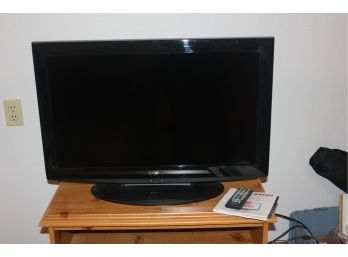 2010 Sanyo TV - 32 Inch With Remote, Works