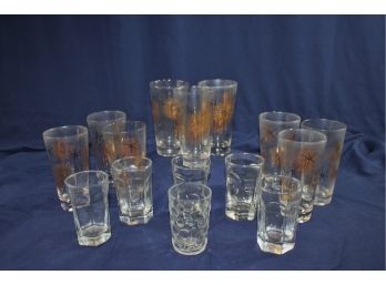 9 Vintage Atomic Starburst Glasses And 6 Clear Juice Glasses