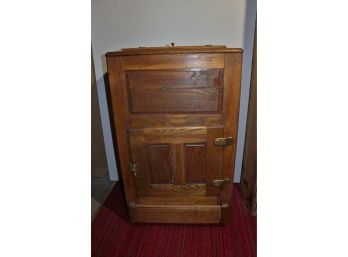 Antique Ice Box On Rollers 24 X 15 X 38 Tall
