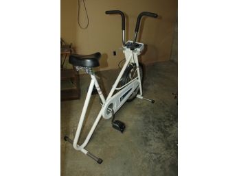 Sears Stationary Bike, Very Good Condition 3,800 Miles