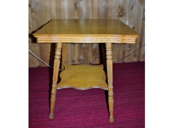 Nice Antique Square Heavy Oak Table With Shelf - 26 X 26 X 29 Tall