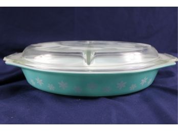 Pyrex 1.5 Quart Blue Snowflake Divided Casserole With Lid