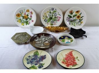 Decorative Plates And Dishes, Three Avon, 2 Home Interiors