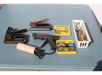 2 Staplers - 1 Black & Decker -glue Gun, Staples
