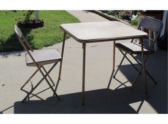 Older Card Table With 2 Chairs