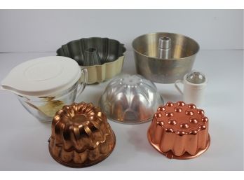 Baking Lot - Pampered Chef Glass 2 Quart, Batter Bowl, Bundt Pan, Angel Food Cake Pan, See Description