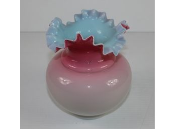 Vintage Optic Ribbed Uranium Glass Vase 1 Of 2