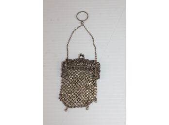 Vintage Silver Colored Chain Mesh Coin Purse- Doesn't Clasp Well