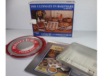 Brand New - The Ultimate In Bakeware By Rema 5 Piece Set - Cushionaire