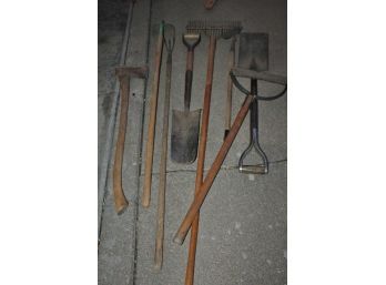 Sickle, Hoe, Spade,  Miscellaneous Garden Tools