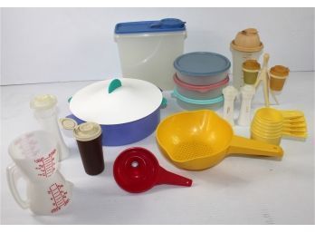 Tupperware Lot # 1-steamer, Cereal Container, Shaker, Strainer, Coverd Bowls, Measuring Cups Salt And Pepper