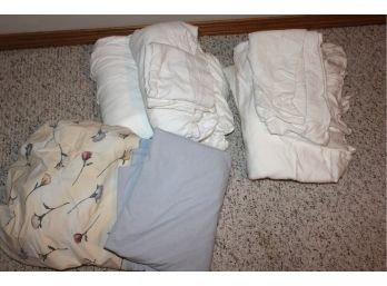 Twin Sheet Lot - 2 Complete Sets Very Soft And A Full Fitted Sheet