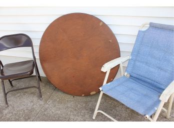 Round Folding Table 40 Inch Diameter, 2 Folding Chairs