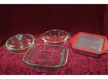 4 Glass Dishes-2 Fire King Round One With Lid, 2 Square Anchor Hocking With Lid, Pyrex With No Lid