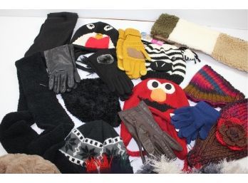 Women's Winter Hats And Gloves-nice Variety