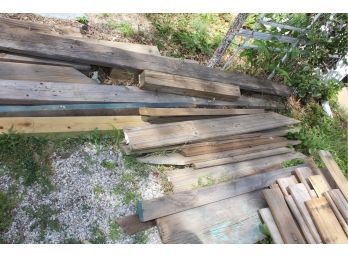 Multiple 1 X 6 X10 Footers- Good Project Wood -pile Of Miscellaneous Boards -2 X 4s, 4 X 4s, 1 X 6