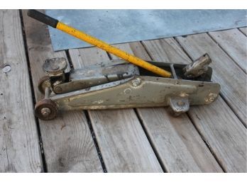 Old Trolley Jack ( Just Noticed This Does Leak Hydraulic Fluid)