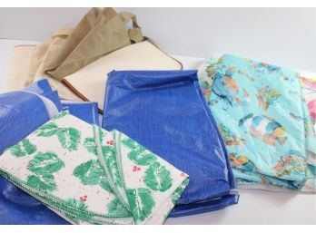5 Plastic Tablecloths Felt-lined, Grocery Bags, 2 Dish Mats