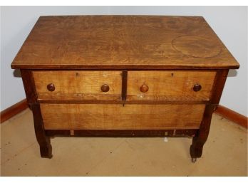 3 Drawer Chest-solid Wood On Rollers-nice Piece 22 X 38 X 37.5 Tall - Round Stain On Top