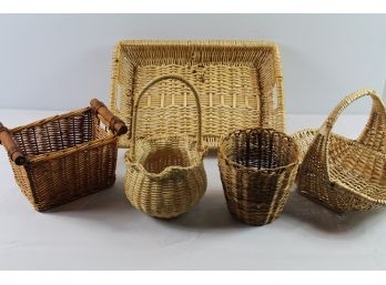 5 Wicker Style Baskets, One Serving Tray Design