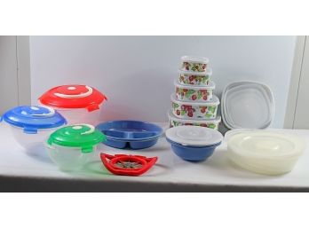 Nestling Bowls With Locking Lids, Strawberry Storage Containers, Apple Slicer