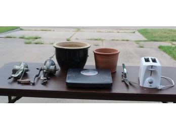 2 Meat Grinders, Scales, Toaster, Flower Pots