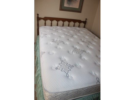 Queen Size Bed 60 X 79 With Wood Headboard Older Box Springs-Newer Mattress On Metal Frame