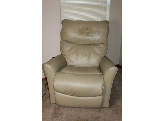 Beige Leather Lazy Boy Rocker Recliner-Nice Condition-some Discoloration On Headrest