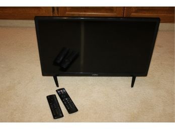 Small Vizio 24-inch TV  - Works - With Remote