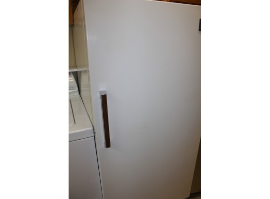 GE White Older Upright Freezer-16 Cu Ft - Works