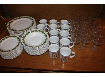 Christmas Dishes-service For 12 Plus An Extra Bowl, Plates,  Cups, Damned Glasses, Bowls, Dessert Plates