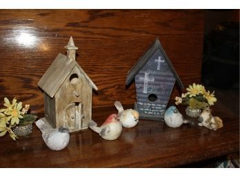 2 Decorative Bird House With 4 Ganz Birds And Miscellaneous