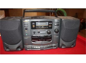 KOSS  Cassette / CD Stereo With Detachable Speakers