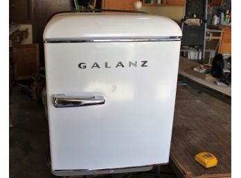 Galanz Mini Fridge 1.7 Cubic Foot 17 X 21 Tall-used One Month