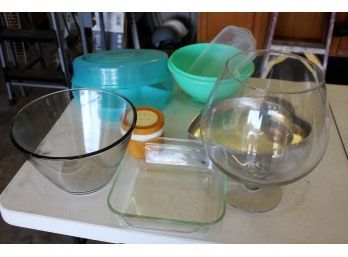 Miscellaneous Cookware, Large Glass Bowl 10 In