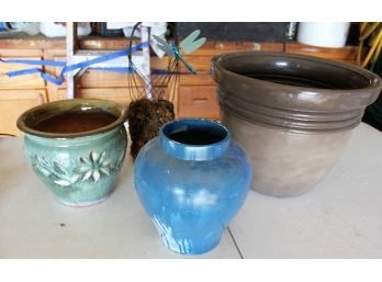 Planter Pots, Plastic And Ceramic Largest 16 X 12 In Tall