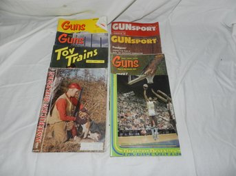 VINTAGE MAGAZINES GUNS TOY TRAINS NBA PROGRAM 1950S - 1970S