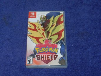 NINTENDO SWITCH POKEMON SHIELD GAME WITH CASE