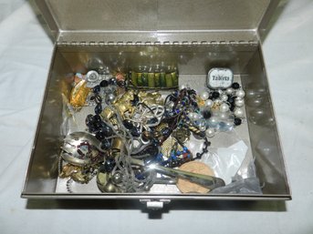 COLLECTION OF COSTUME JEWELRY A